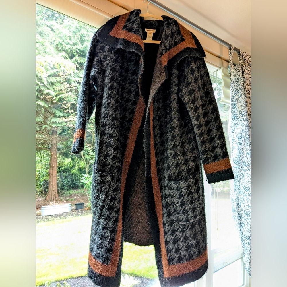 Max Studio Women's Jacquard Black and Brown Long Duster Cardigan Jacket - L